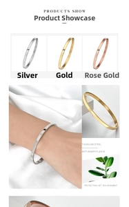 Detailansicht minimalistischer Titanstahl-Armreifen in Silber, Gold und Roségold-Finish