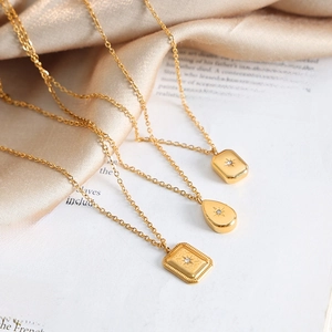Vintage 18K gold plated geometric pendant necklace with sunburst engraving and zircon stone