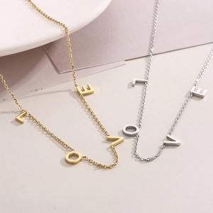 Collier Pendentif Lettre LOVE Minimaliste Acier Inoxydable Bijoux Élégants Pour Femmes Mode Chic Chaîne Clavicule