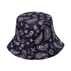 Cappello da pescatore classico con motivo paisley bianco e nero in cotone di qualità