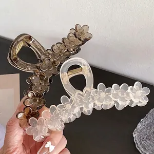 Large Flower Hair Claw Clip Resin Acrylic Plastic Strong Hold Shark Clip For Thick Hair Elegant Floral Design For Women