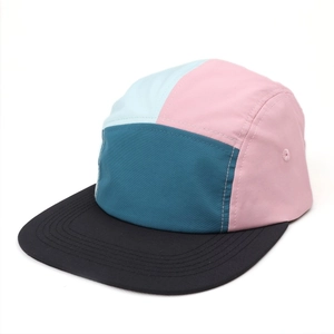 Détails de la casquette camper 5 pans séchage rapide avec blocs de couleurs et œillets