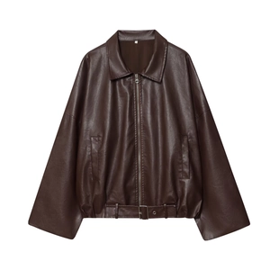 Veste à la mode en similicuir marron foncé avec ceinture et poches pour femmes chic