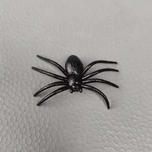 Ragno Realistico In Plastica Nera Decorazione Halloween Accessorio Spaventoso Per Scherzi Festa A Tema Horror