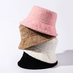 Klassische Plüsch-Anglerhüte für Damen in vier modischen Unifarben für Herbst und Winter