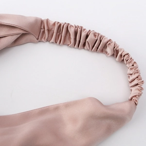 Pink 19mm mulberry silk scrunchie with elastic headband design for hair care