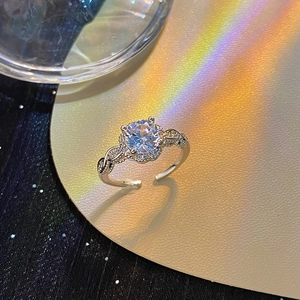 Luxury Round Zircon Adjustable Open Ring For Women Copper Twisted Shank Band Vintage Niche Design Exquisite Jewelry Gift