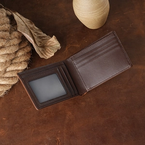 Retro crazy horse leather bifold wallet for men with RFID blocking and ID window