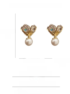 Detailed size and material info for gold zircon flower earrings with pearls and S925 needle