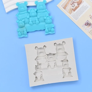 DIY bear family silicone mold for fondant chocolate cake decoration with detailed textures