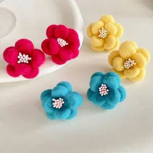 Boucles d'Oreilles Clous en Résine de Coton et Feutre Faites à la Main pour Femme Avec Tige en Argent Sterling 925 Bijoux Floraux