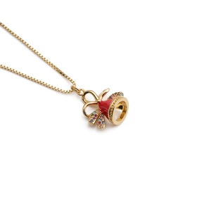 Collier cloche de Noël dorée avec émail rouge et cristaux colorés sur chaîne box