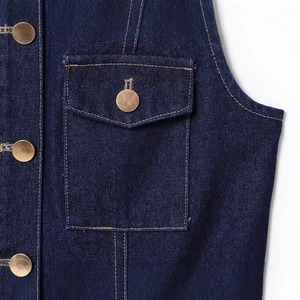 Deep blue denim dress featuring premium metal buttons and detailed high-density stitching