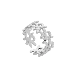Macro shot of silver adjustable hollow leaf ring made of high-quality stainless steel