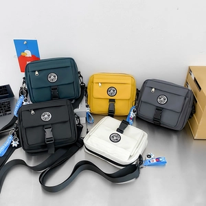 Japanese style tactical canvas crossbody bags for men and women in five trendy colors
