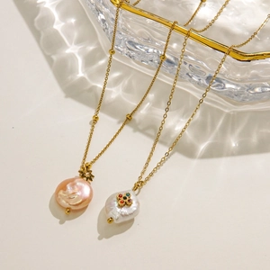 Artificial Baroque Pearl Pendant Necklace Stainless Steel Gold Plated Star Floral Zircon Elegant Vintage Jewelry For Women
