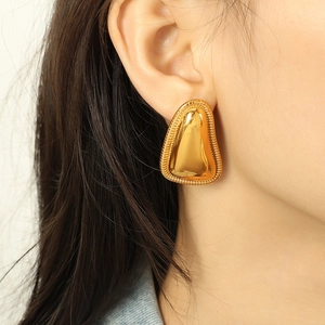 Minimalist 18K gold plated geometric triangular earrings with textured borders