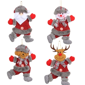 Set van 4 kersthangers met de kerstman, sneeuwpop, beer en rendier als pluchen figuren