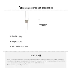 Détail du collier pendentif rose indiquant poids 51,4g et longueur 133,8cm avec gland