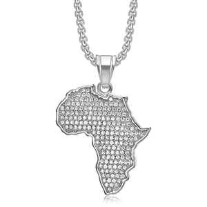 Collier pendentif carte d'Afrique argenté serti de zircons brillants style hip-hop