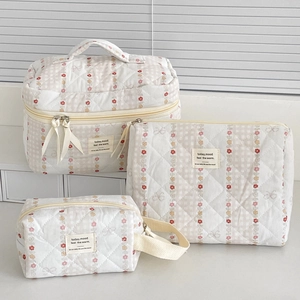 Quilted Cotton Makeup Bag Floral Plaid Portable Travel Toiletry Organizer Large Capacity Storage Pouch For Women