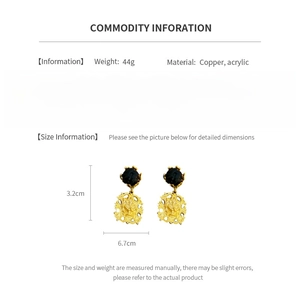 Detailed size and weight specs for vintage lion head earrings with gold finish