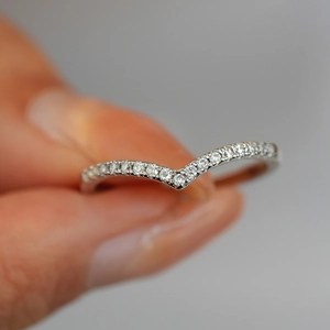 Elegant 925 sterling silver V-shaped crown ring with micro-paved sparkling zircon stones