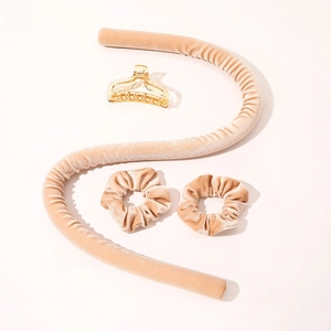 Detailed 4-piece heatless hair curler set with velvet roller, scrunchies and claw clip