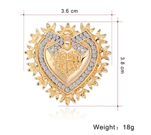 Baroque style gold heart brooch with rhinestone bow detailing, size 3.6 x 3.8 cm