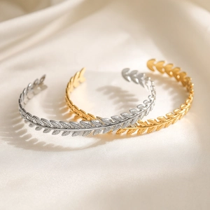 Niche High End 18K Gold Plated Stainless Steel C-Shaped Bangle Wheat Leaf Open Cuff Bracelet Fashion Light Luxury Jewelry Women