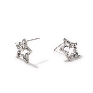 Boucles d'oreilles étoile évidées en argent avec pierres de zircon rectangulaires