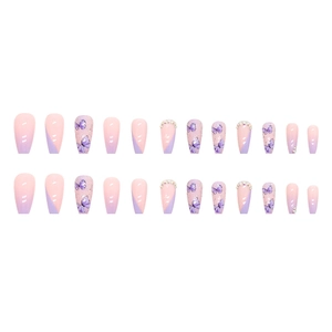 Faux ongles violets pailletés avec motifs papillon et strass brillants