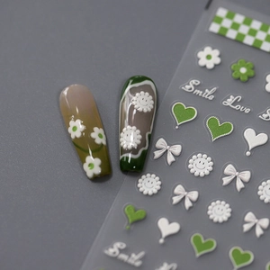Autocollants 3D gaufrés pour ongles fleurs vertes et blanches avec motifs papillons