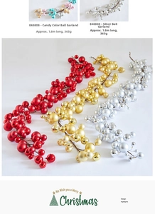 Detail of 1.8m colorful Christmas ball garland featuring shiny red and gold electroplated spheres
