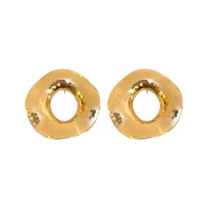 Boucles d'oreilles dorées martelées évidées de forme circulaire pour femmes au style épuré