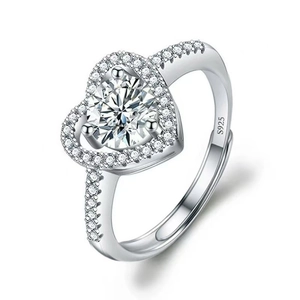 Close-up of S925 sterling silver heart-shaped ring with moissanite and adjustable band