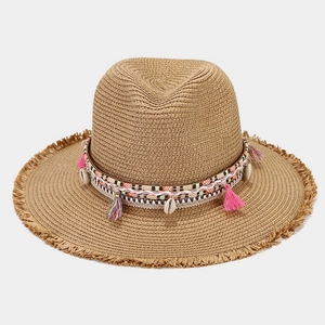 Chapeau de paille kaki avec glands ethniques, coquillages et bords effilochés pour plage