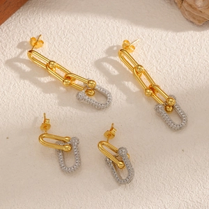 U-shaped gold stainless steel earrings with sparkling crystals and link chain design