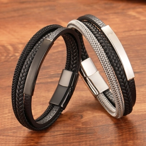 Bracciale Multistrato da Uomo in Pelle e Cordino in Acciaio Inossidabile Bracciale Intrecciato a Mano con Chiusura Magnetica Gioielli Punk per Uomo