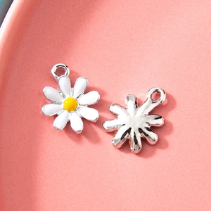 Daisy flower alloy pendants for DIY bracelets featuring white enamel petals and gold finish