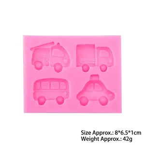 Moule en silicone rose 4 voitures pour décoration de gâteaux et chocolat 8x6,5x1cm