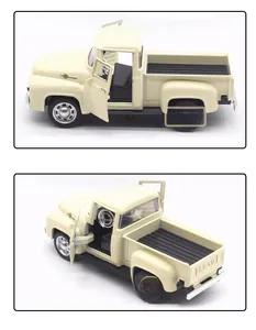 Dettagli del modellino di pickup beige con porte apribili e interni realistici curati