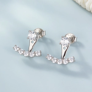 Sparkling S925 sterling silver stud earrings with round cubic zirconia and pavé accents