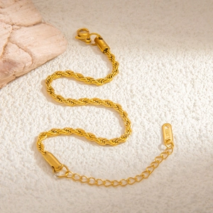 Elegant 18K gold plated stainless steel twisted rope chain bracelet with lobster clasp