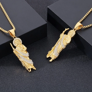 Pendentif Saint Jude plaqué or avec strass scintillants pour homme style hip hop