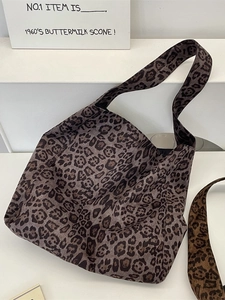 Leopard print suede tote bag with large capacity and stylish brown animal patterns