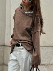 Brown knit long-sleeved hooded sweatshirt for women in a relaxed fit with urban style