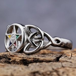 Nordic Viking ring featuring pentagram warrior star and Celtic knot cut-out design