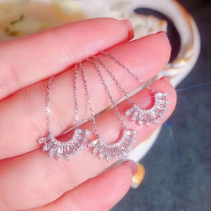 Collier Élégant À Pendentif En Forme D'éventail En Cuivre Et Zircone Cubique Taille Baguette Pour Femme Cadeau