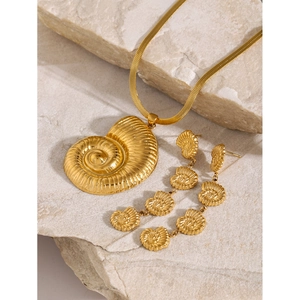 18k gold plated stainless steel flat snake chain necklace and shell earrings set